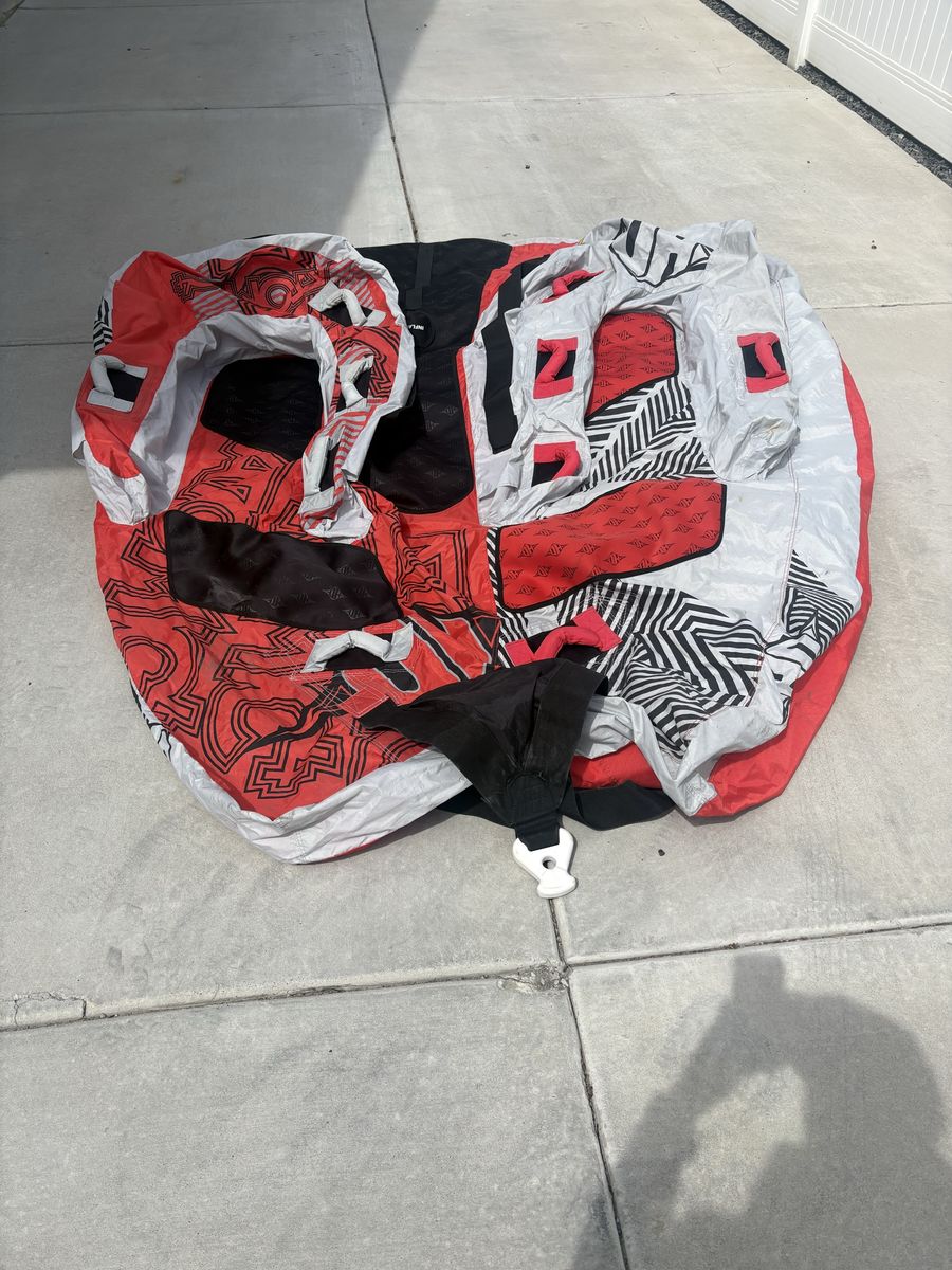 Ho boat tube towable