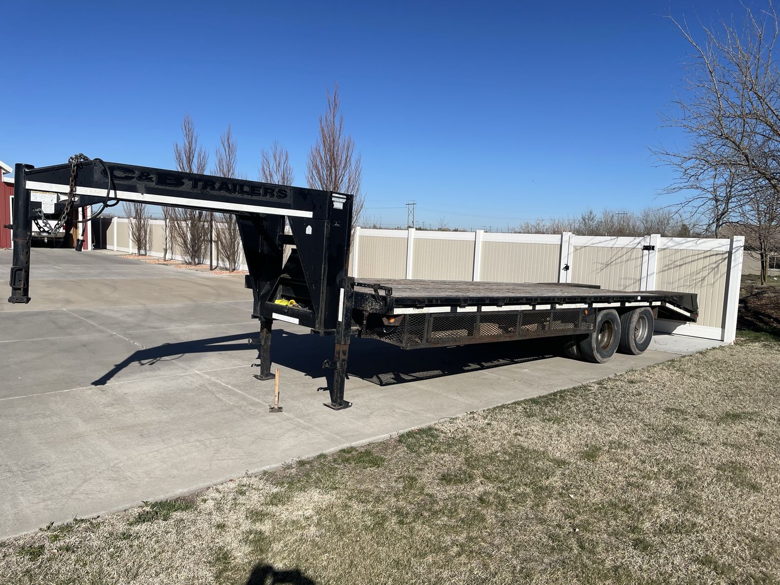 C&B Flatbed Gooseneck Trailer