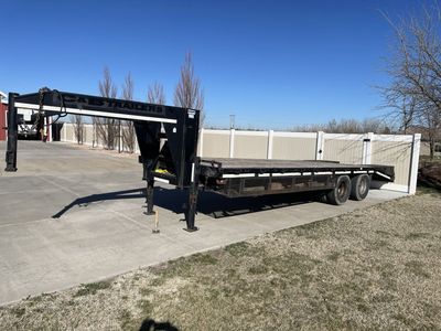 C&B Flatbed Gooseneck Trailer