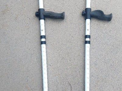 In Motion Millennial Crutches