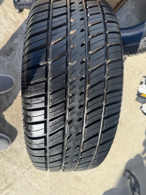 Cooper Cobra GT P-255-60-R-15 (4) like new (25 miles driven)