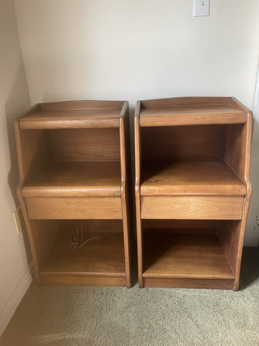 Heritage Henredon Nightstands - Mid-Century Modern Style Bedside Tables Pair