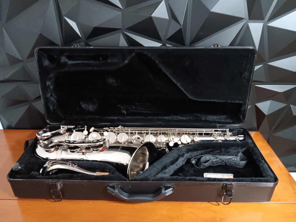 Selman Tenor Saxophone Model STN1581 silver- Plate