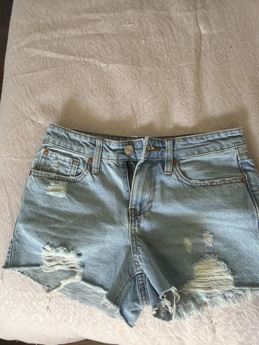 Women’s mid rise shorts
