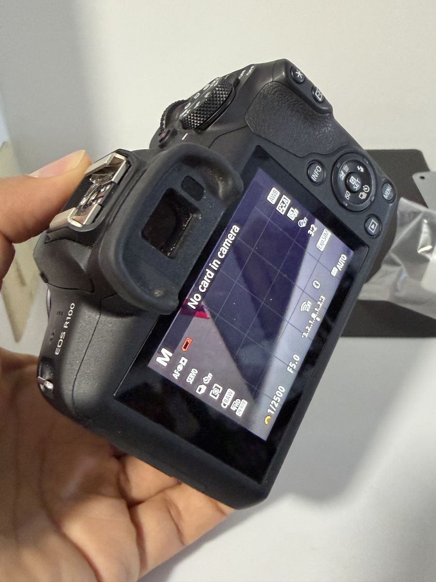 R100, rfs 18-45mm