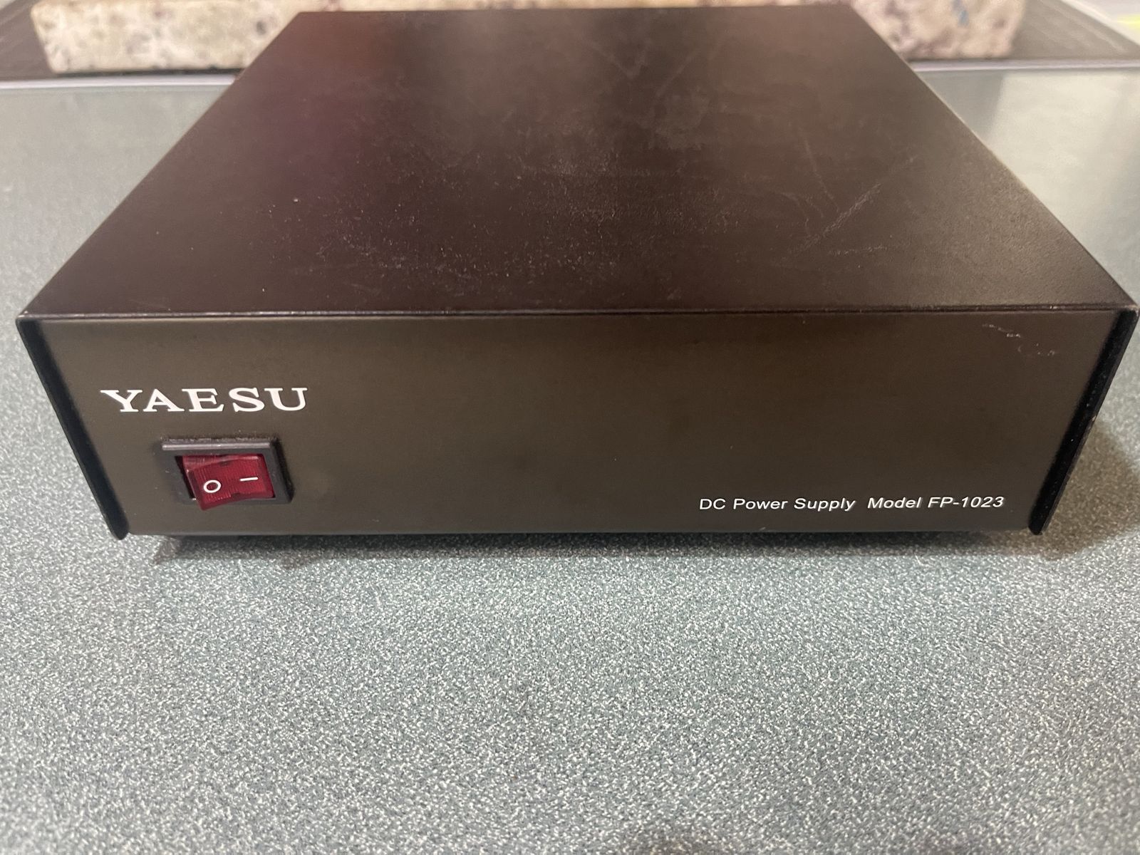Yaesu FP-1023 Heavy Duty 23-Amp Power Supply