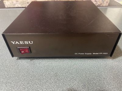 Yaesu FP-1023 Heavy Duty 23-Amp Power Supply