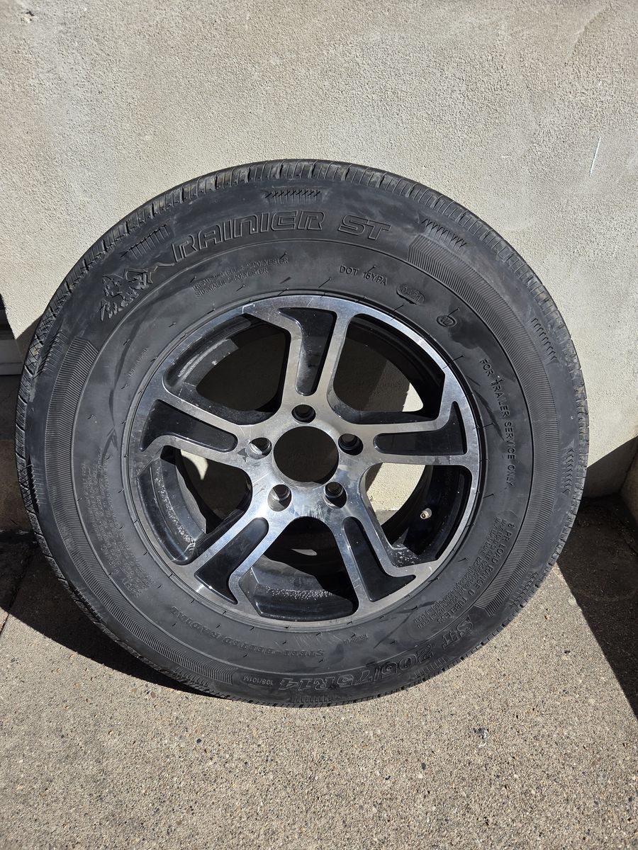 Trailer tires and rim 4x4.5, 205/75r14, load range D