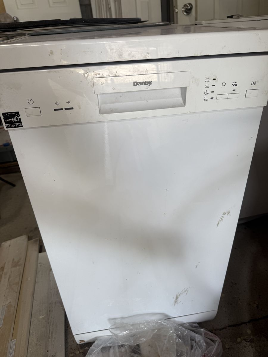 Danby DDW1805EWP 18-inch Built-in Dishwasher - White, Energy Star Certified