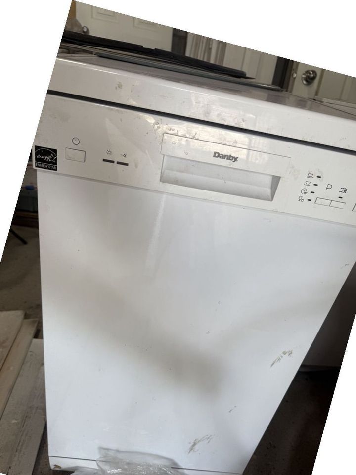 Main image 1