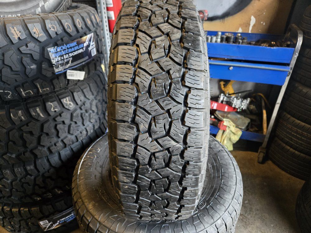 SET 235/75R15 TOYO OPEN COUNTRY A/T