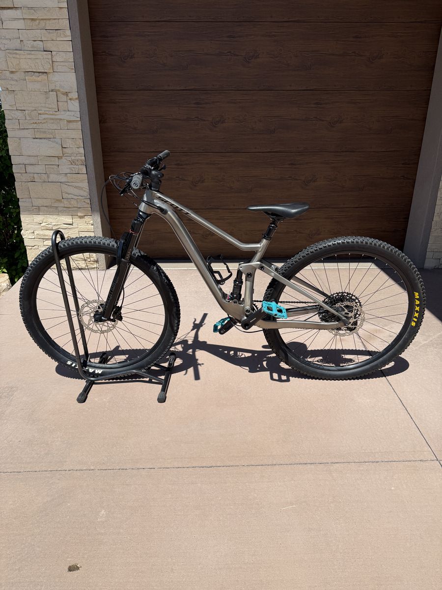 Mountain Bike - 29" Full Suspension, Women's Small