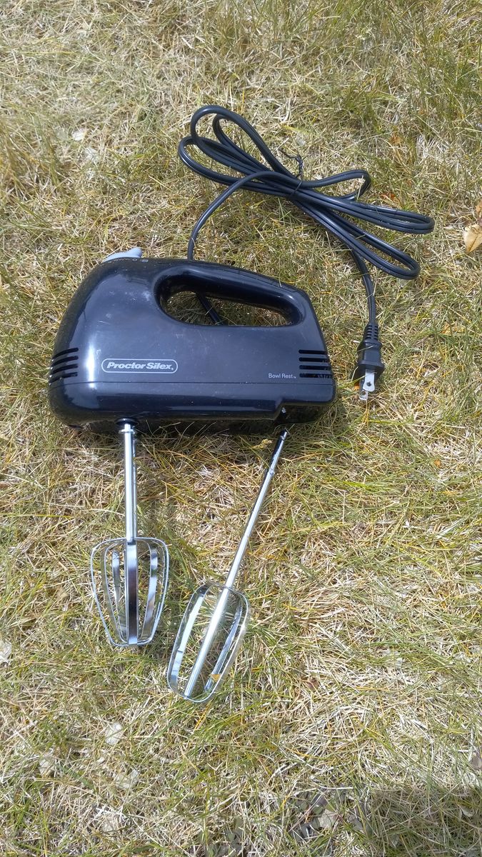 Proctor Silex Electric Hand Mixer