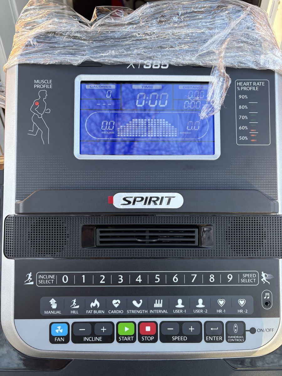 Treadmill Spirit XT385