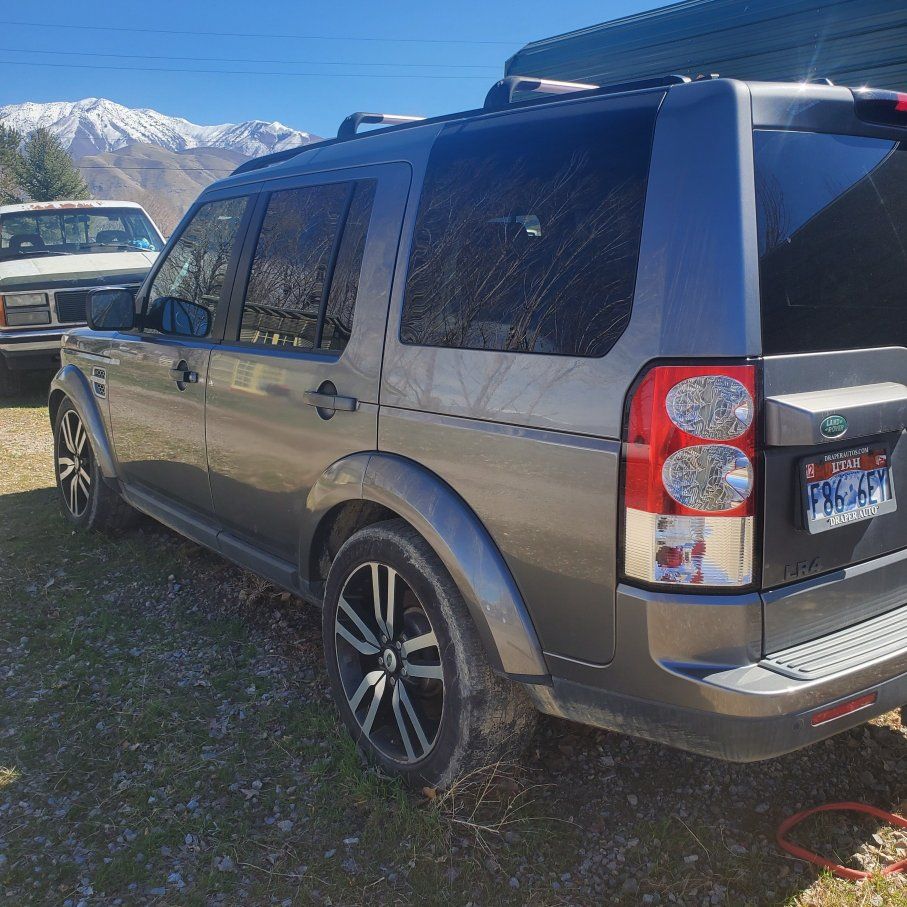 2011 LAND ROVER LR4
