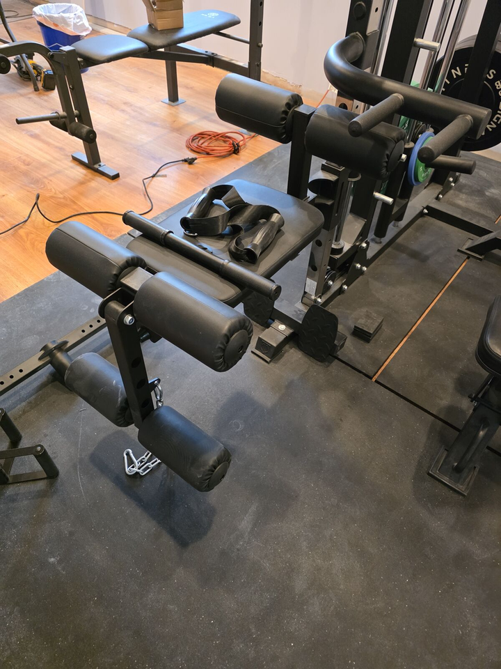 Main image 6