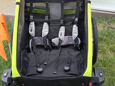 Thule Cheetah 2 Bike child trailer stroller