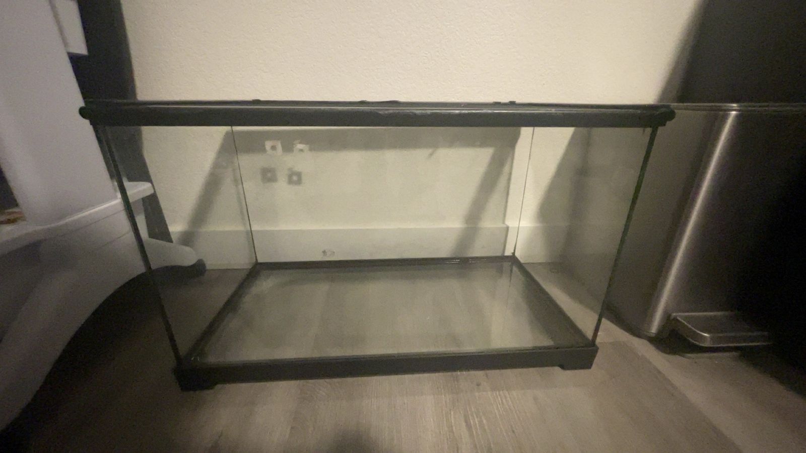 Main image 3