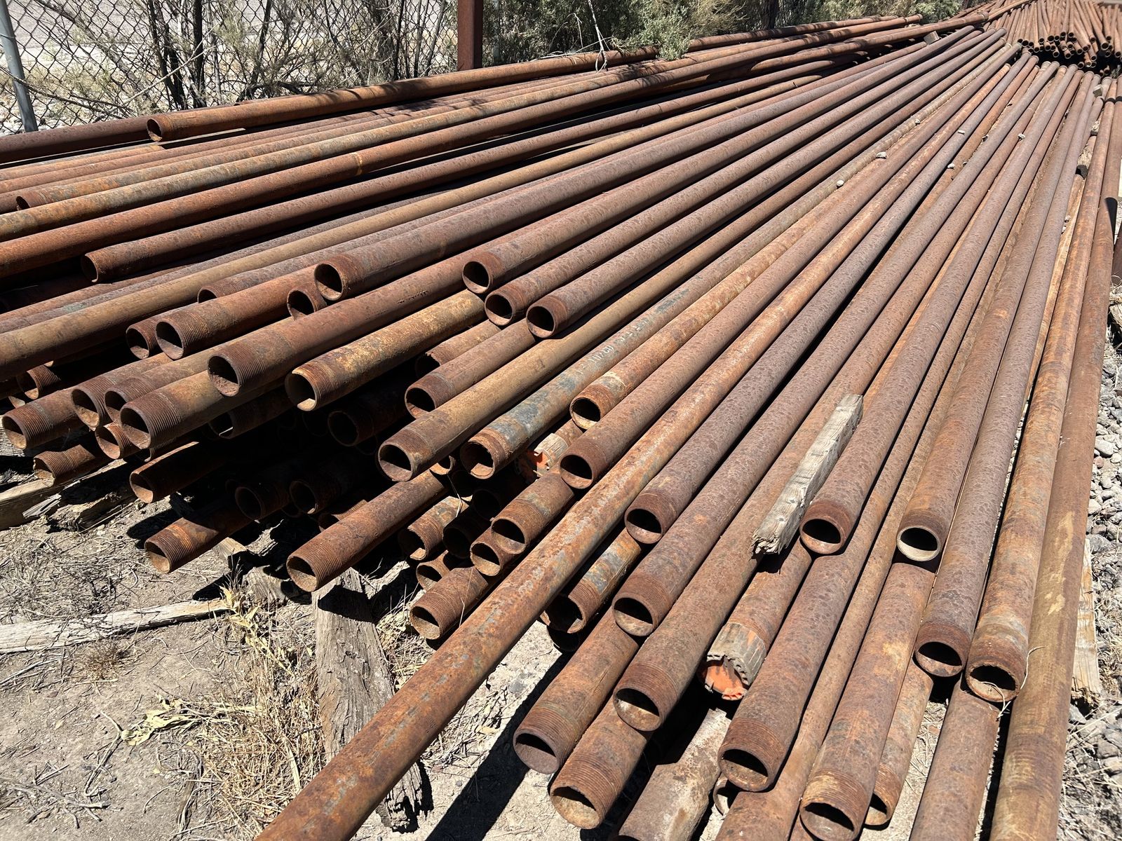 SALE PRICE - LIMITED STOCK!! Used Drill Pipe 2-3/8 inch OD x 4.5lb x 31'0 Random Lengths $69.95ea - while supplies last!