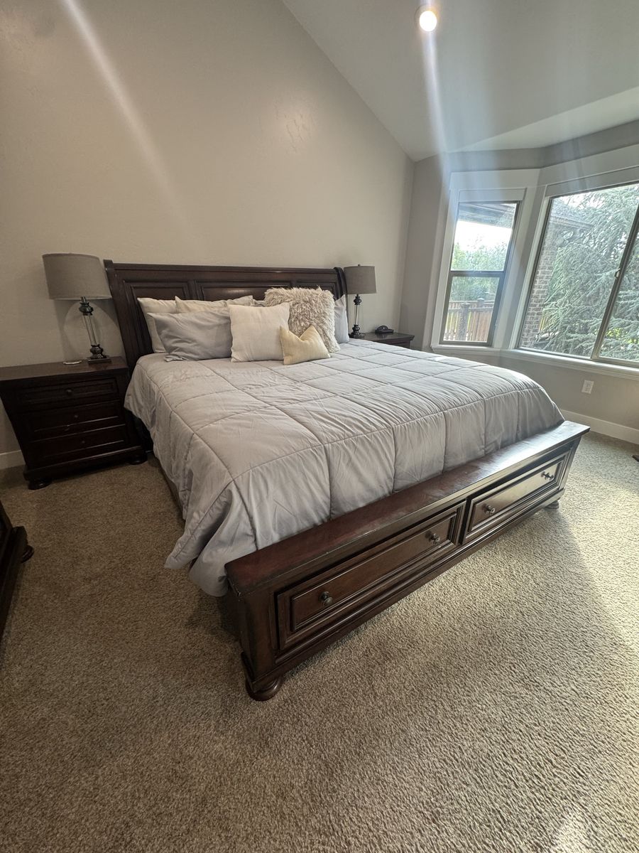 King size bed set