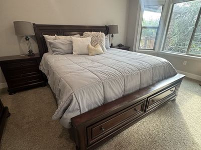 King size bed set