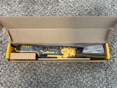 DEWALT 20-Volt Cordless 3/8 in. to 1/2 in. Ratchet
