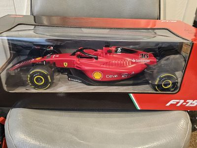 Rastar - Ferrari F1-75 | Race Car 1:12 Scale