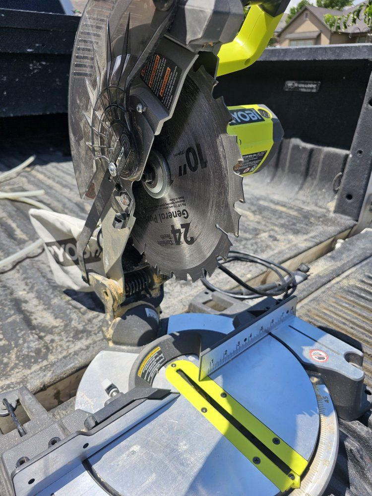 Main image 3
