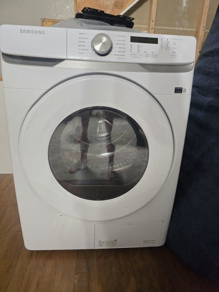 Samsung front load VENTLESS dryer 7.5 Cu. Ft.