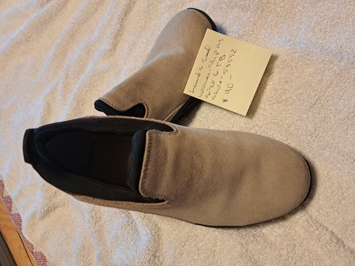 Land's End Women Slip Ons size 6.5 B Like New style 53592