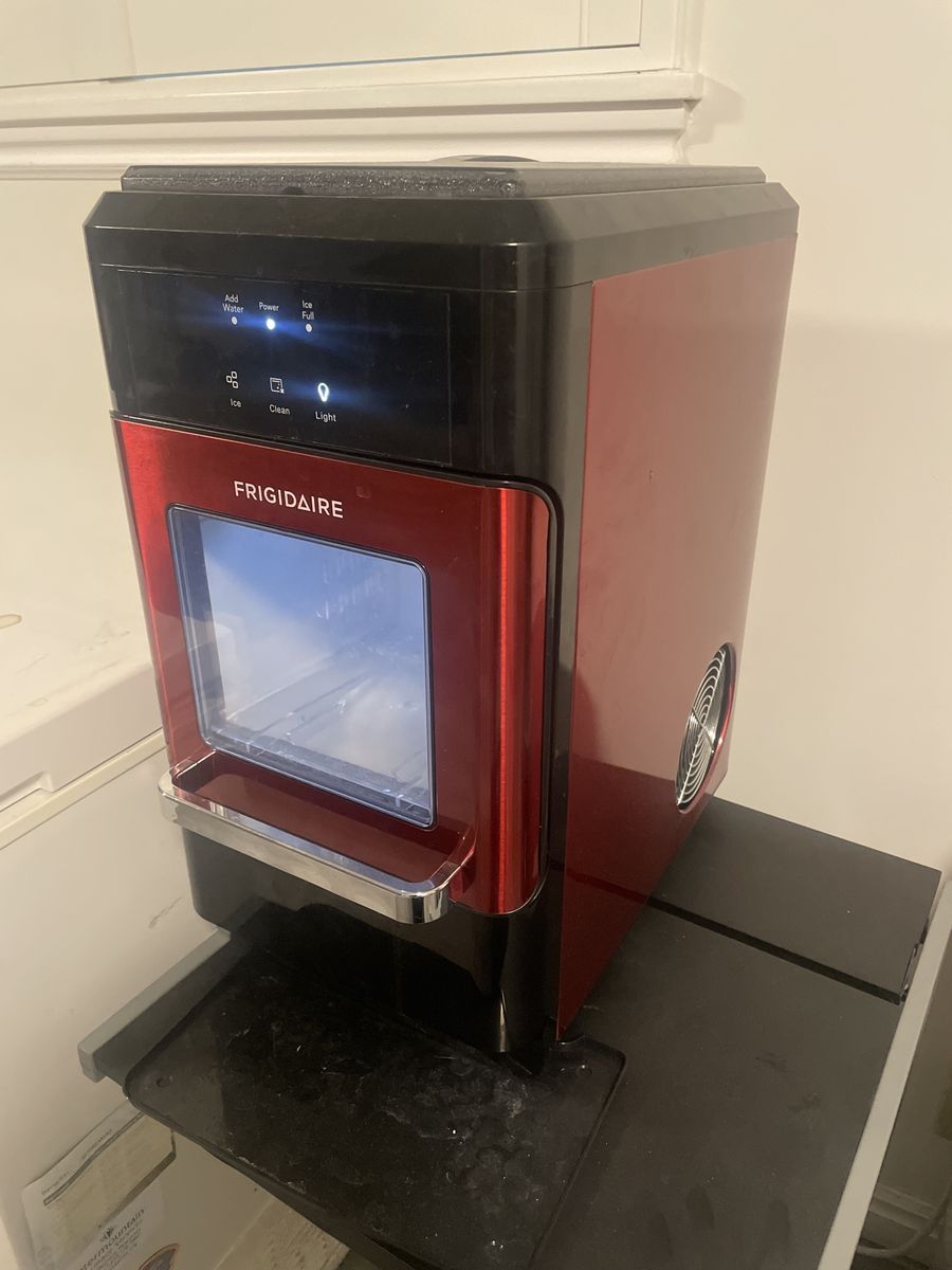 Frigidaire Pebble Ice Maker