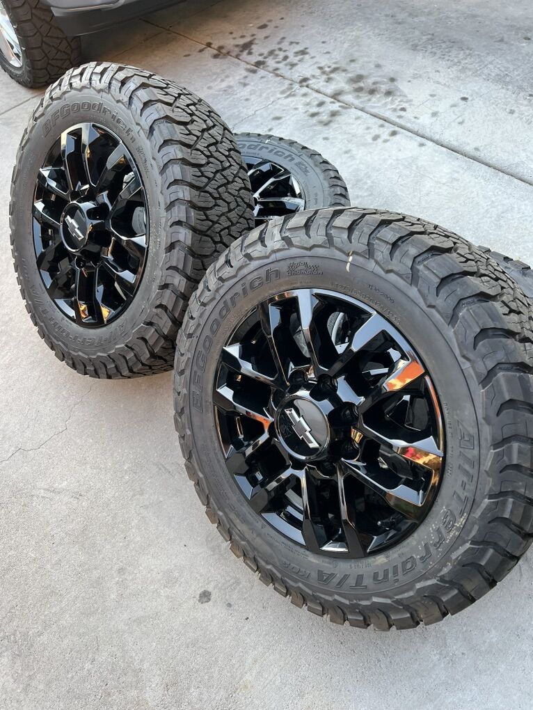 New 2026 Chevy Silverado High Country 2500 wheels