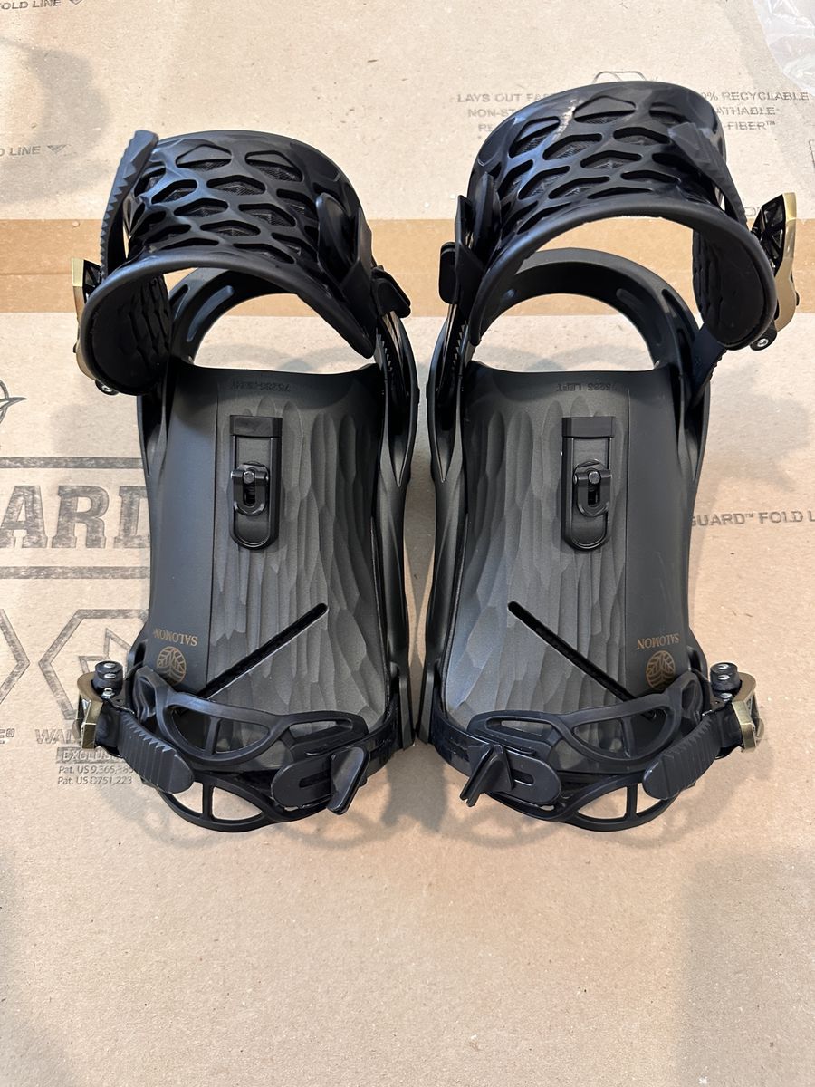 Salomon Nova Snowboard Bindings - Black - Excellent Condition - Gold Buckles - women’s