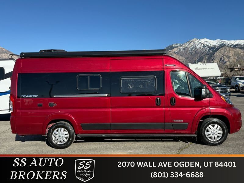 2022 Winnebago Travato 59G