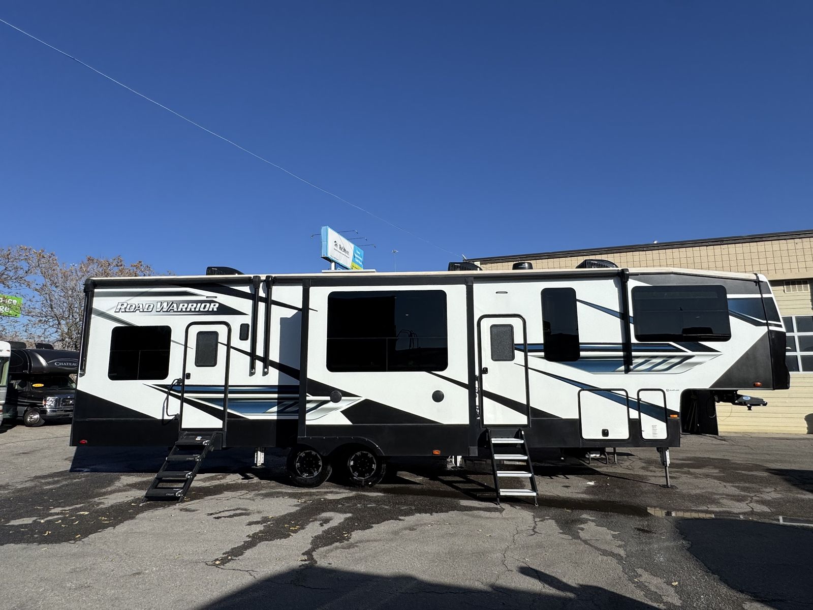 2023 Heartland Road Warrior 375RW