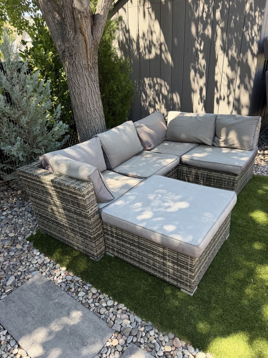 Outdoor Wicker Sectional Sofa with Cushions and Ottoman