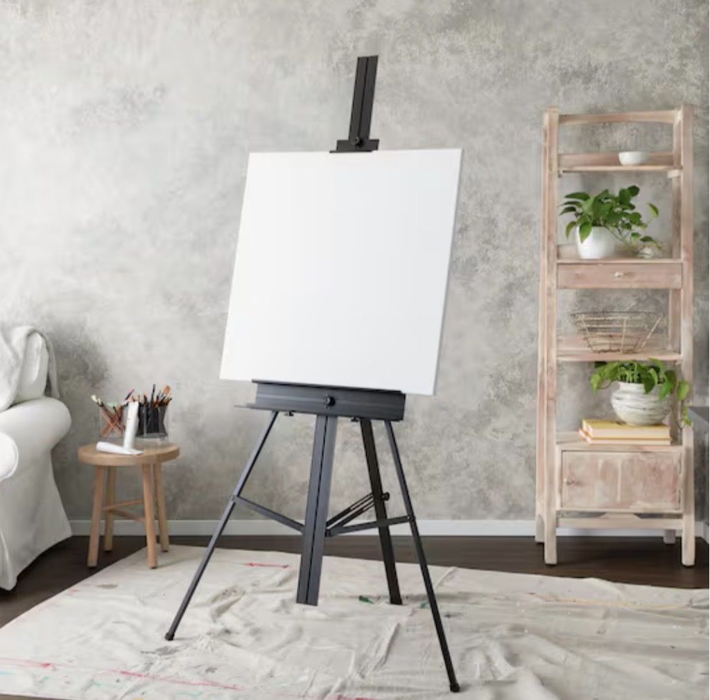 77 “ Aluminum folding studio easel Almost New