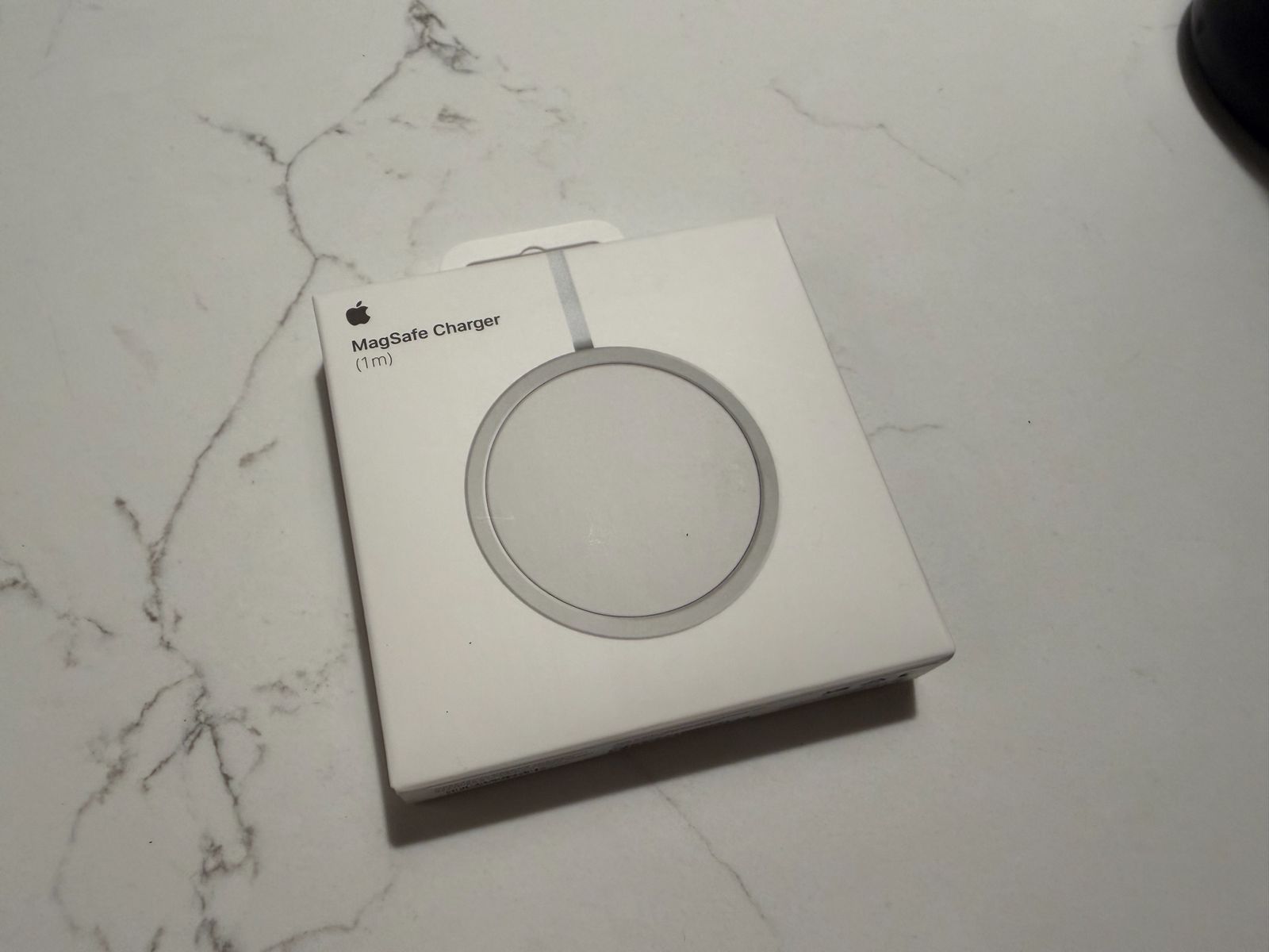 New Apple MagSafe Charger (1M) USB-C White - Official Apple Accessory
