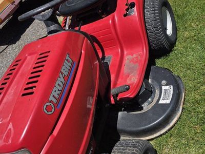 Troy-Bilt Pony 42" Riding Lawn Mower - Red, w/ Bagging System - Runs Great!