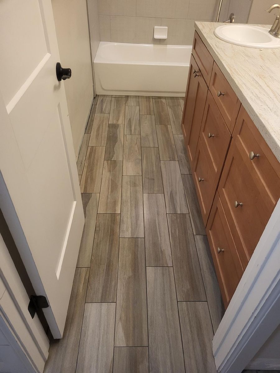 WAREHOUSE CLEARANCE – WOOD PLANK TILE ONLY $0.50 /SQ FT
