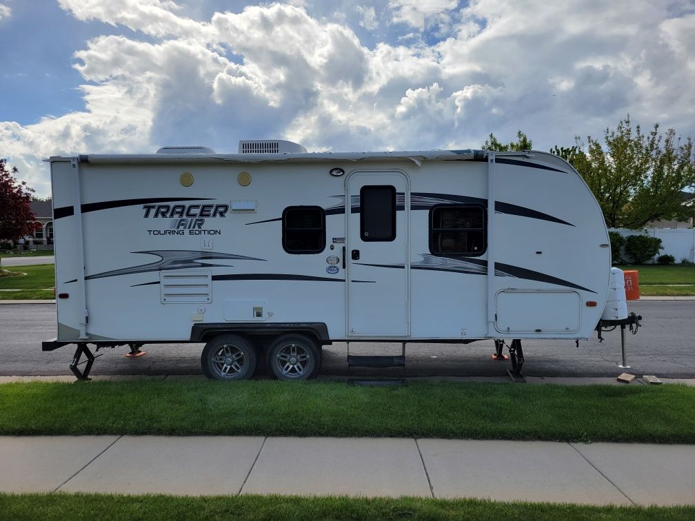 2013 Prime Time Tracer Air Touring Edition 24ft