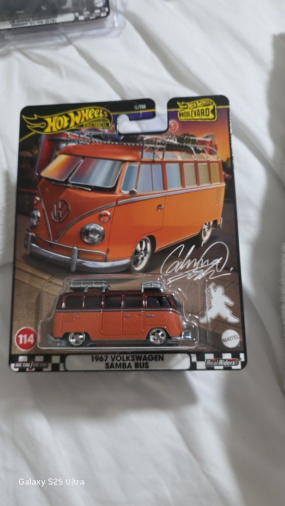 Hot Wheels Premium Boulevard 1967 Volkswagen Samba Bus Real Riders Metal/Metal Diecast Car