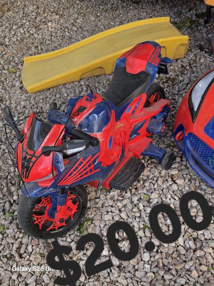 Spider-Man Electric Ride-On Motorcycle