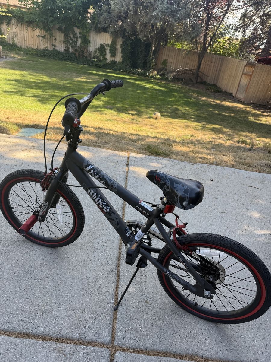 Kent Abyss 18" Boys BMX Bike Black Red with Pegs