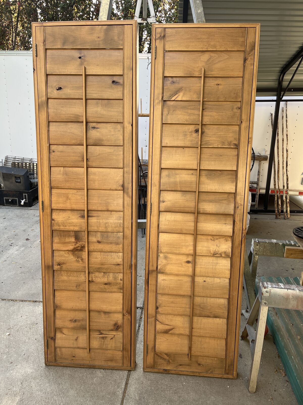 2 Wooden Louvered Hinged Doors