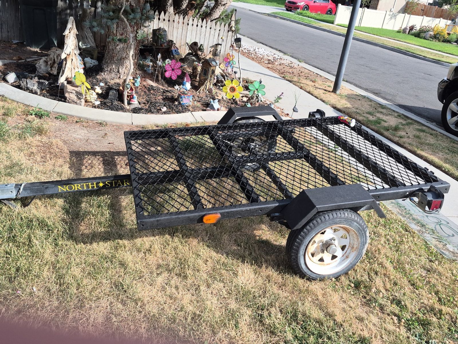 Huge multi family yard sale SATURDAY 8/1 7AM - WHENEVER