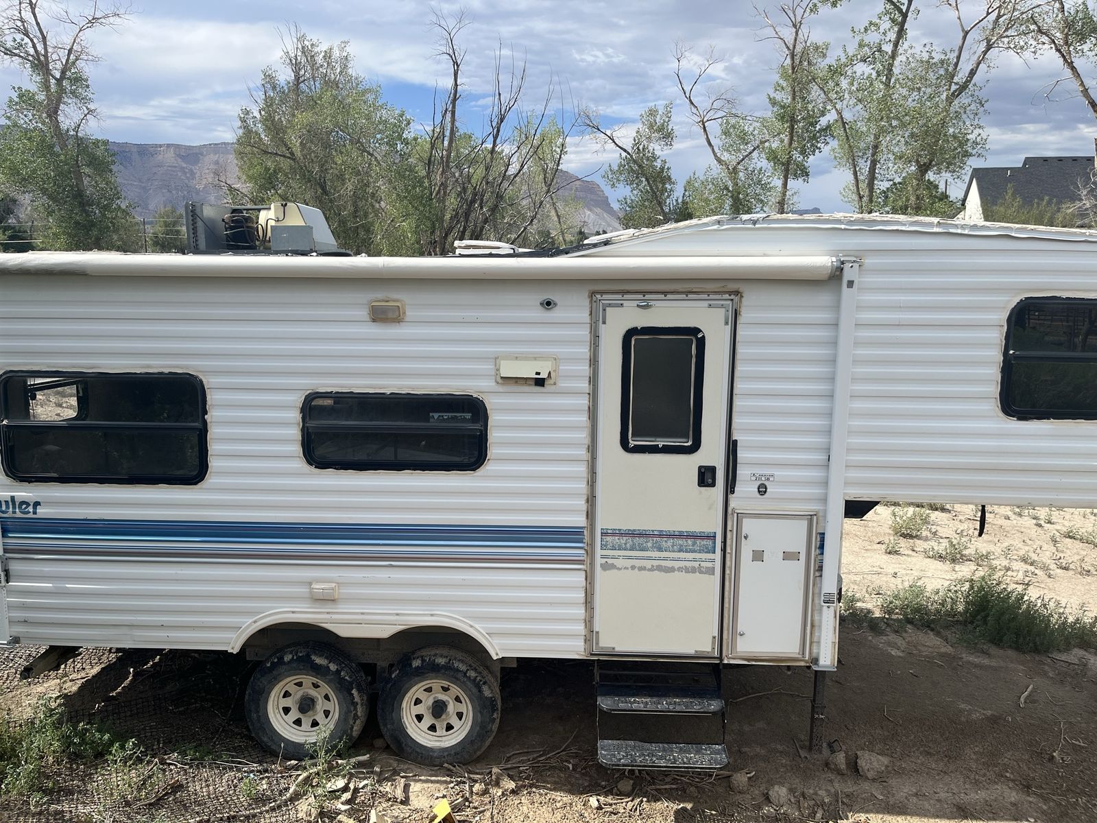 96 Prowler Camper