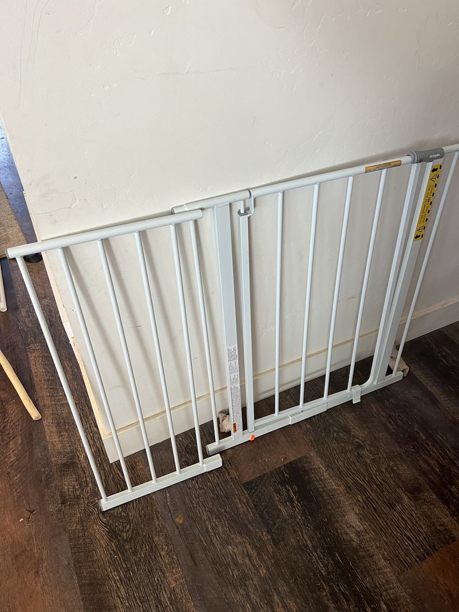 Baby gate