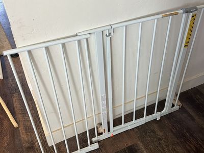 Baby gate