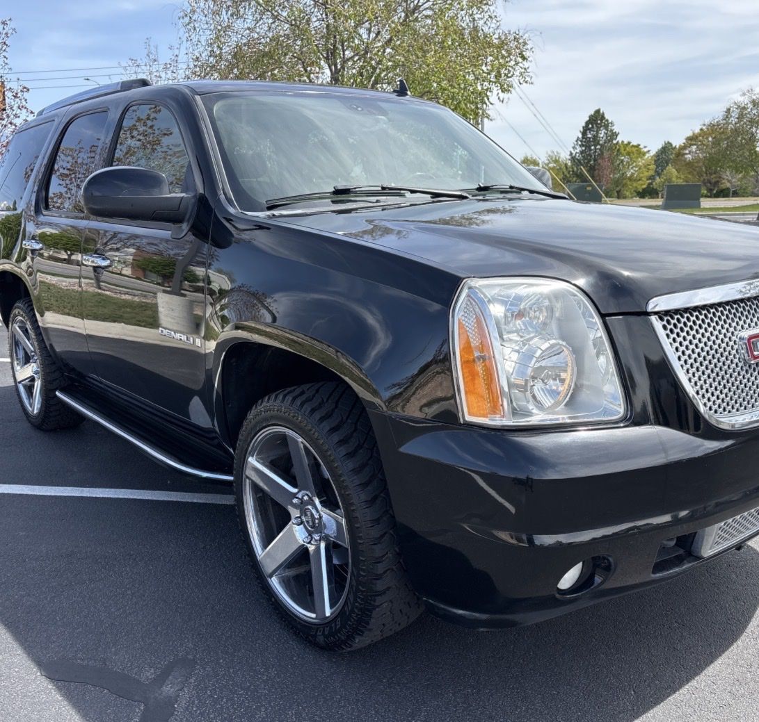 2007 GMC YUKON Denali